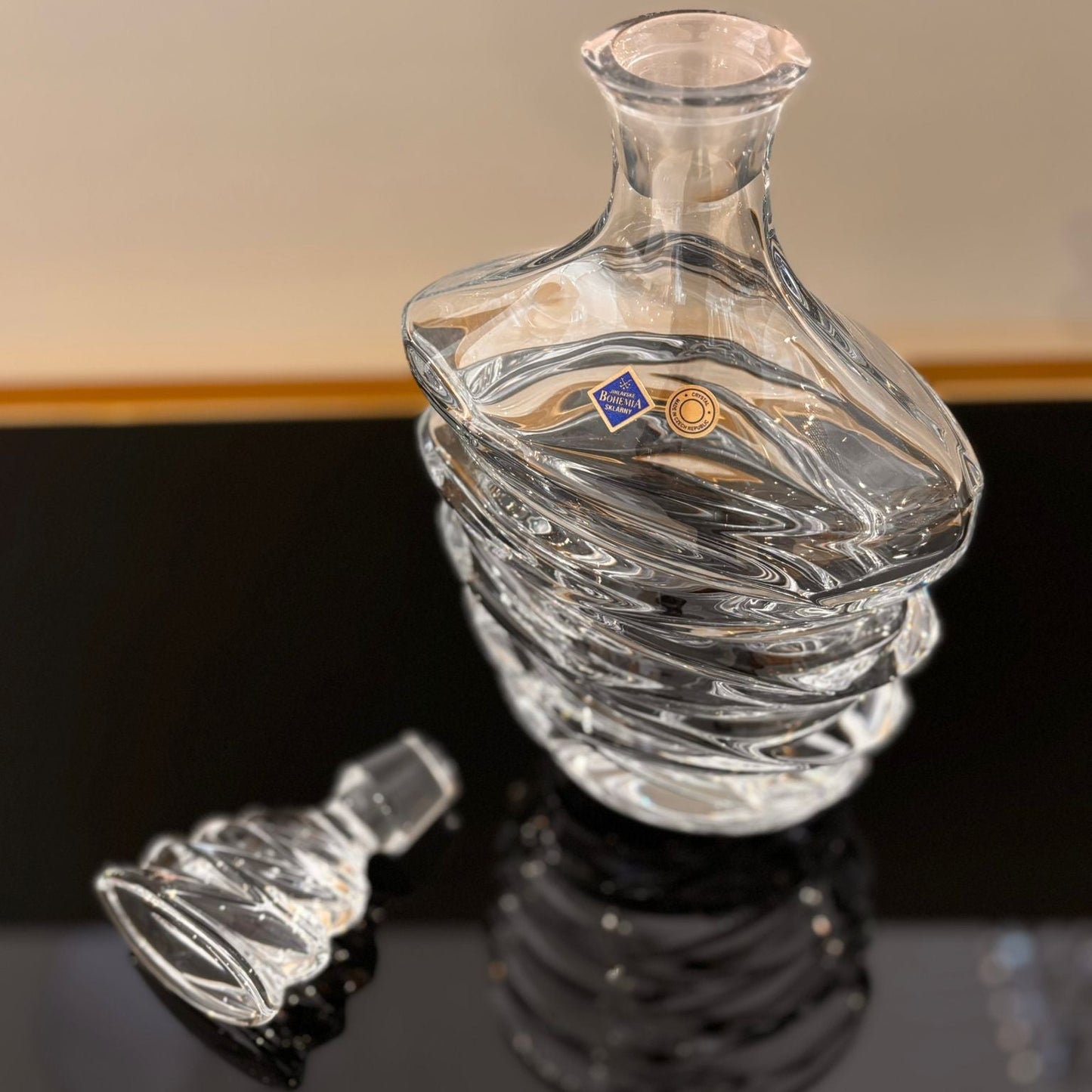 Dynamic Decanter