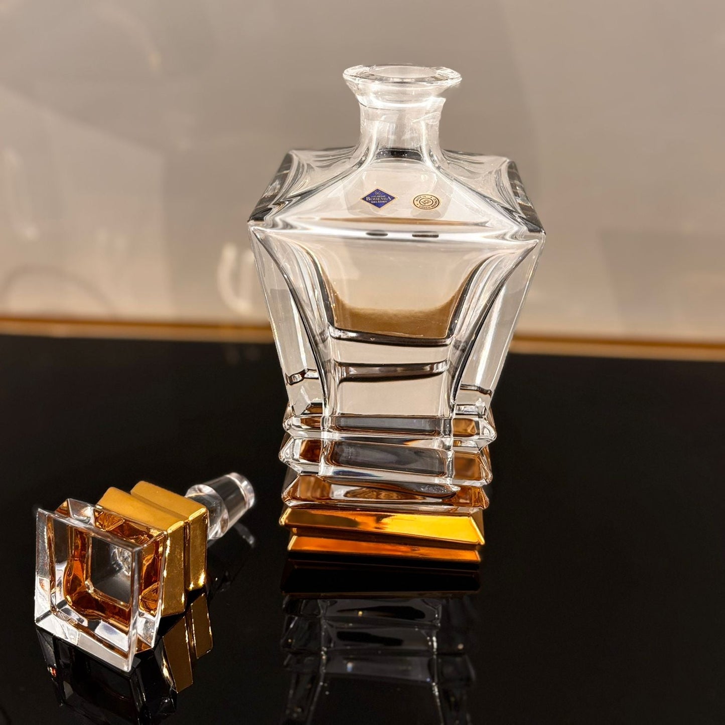 Rocky Decanter With Gold