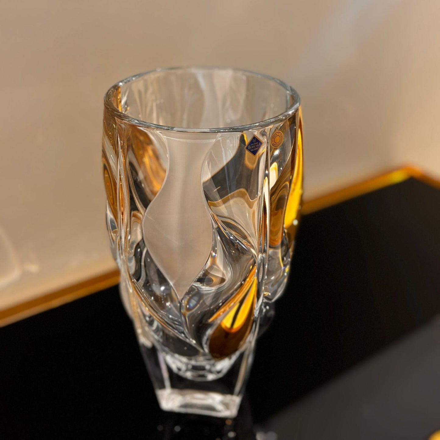 Bamboo Vase Type 2 With Gold & Fond