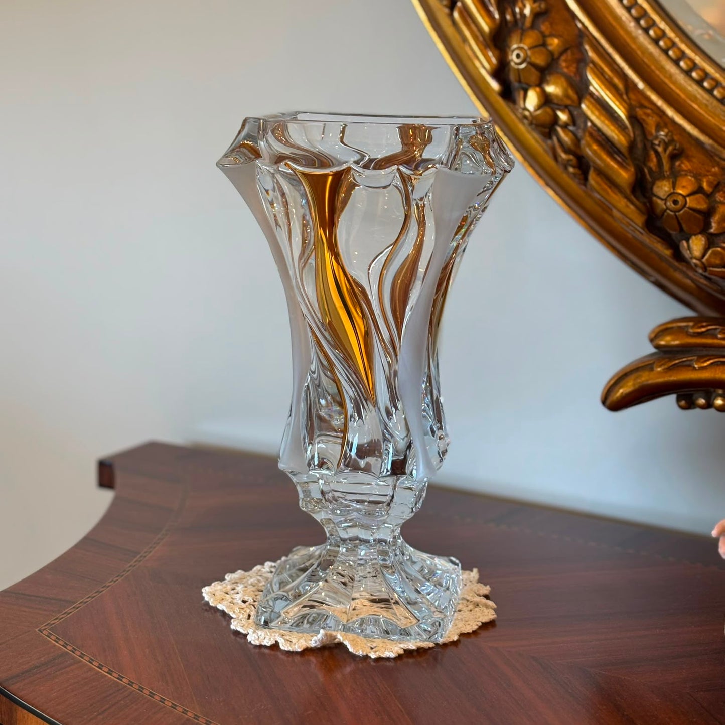 Bamboo Vase With Fond And Gold