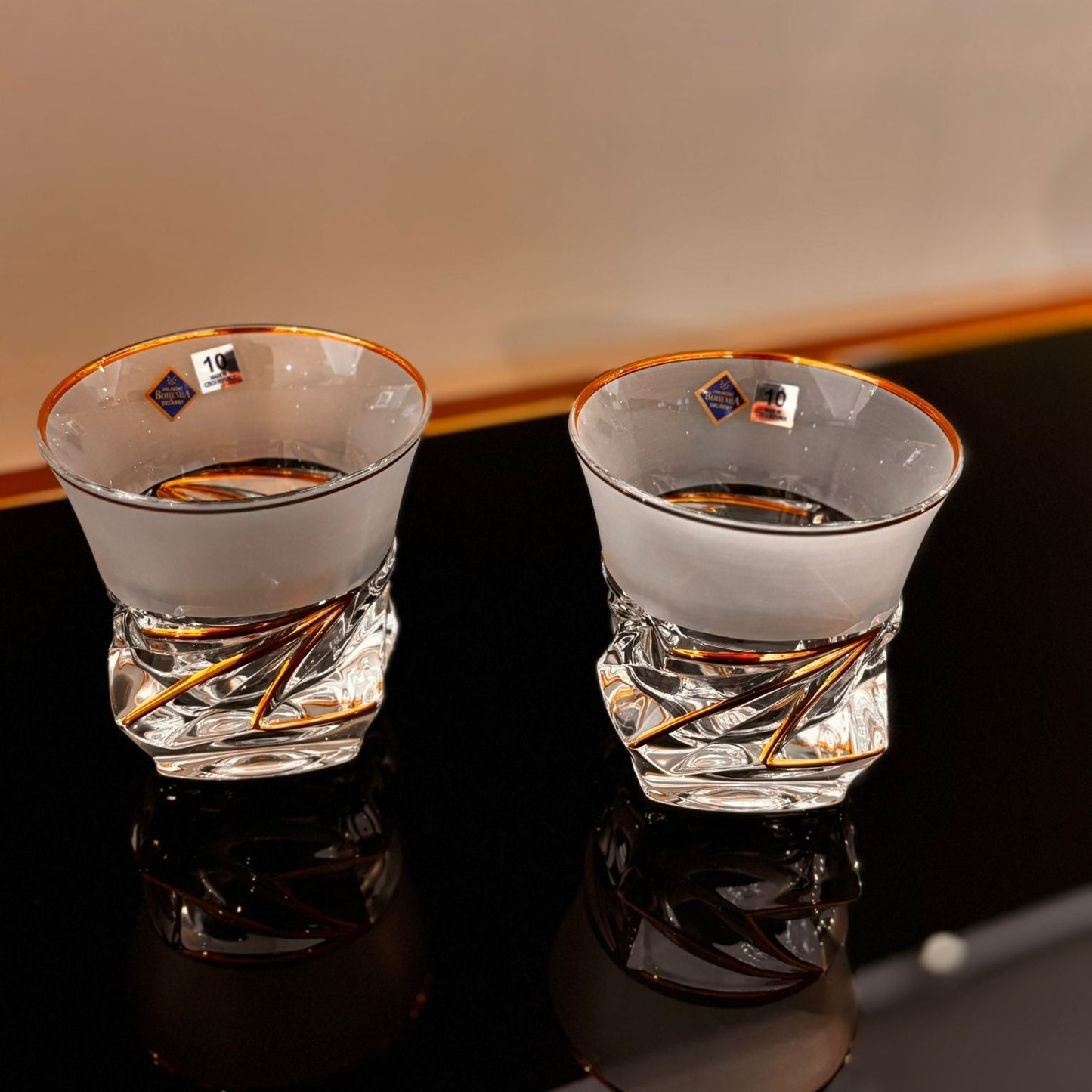 Set of 6 Dynamic Whisky Glasses With Gold & Mat