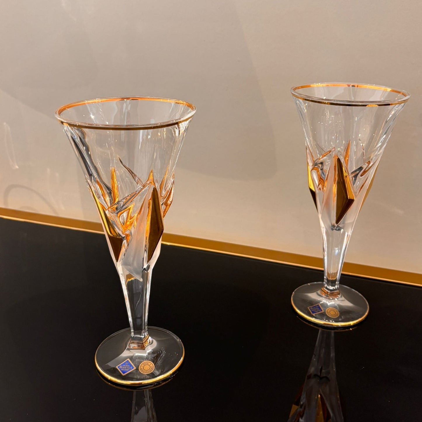 Set of 6 Princess Wine Glasses With Gold & Fond