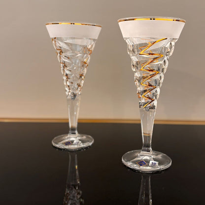 Set of 6 Dynamic Wine Glasses With Gold & Mat