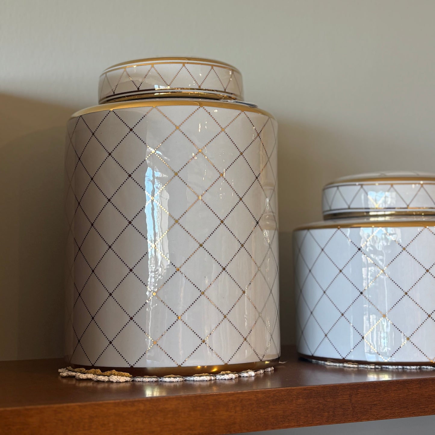 White & Gold Ginger Jar