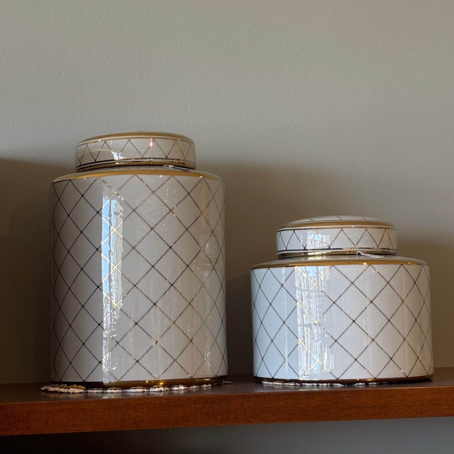 White & Gold Ginger Jar